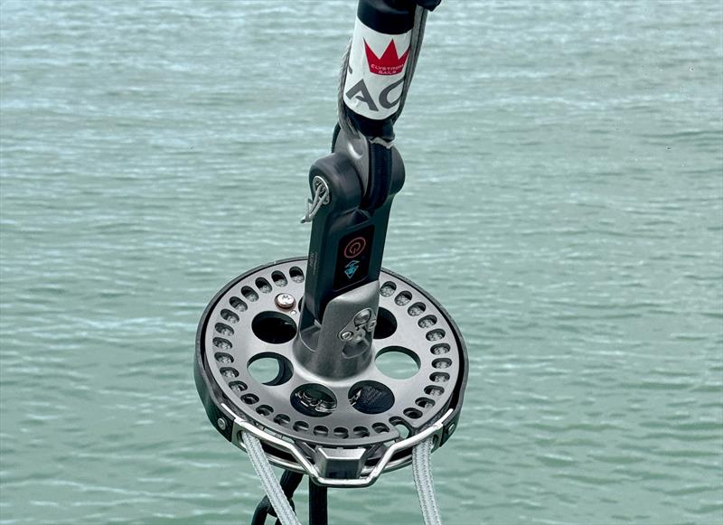 smarttoggle wireless load sensor - photo © Cyclops Marine