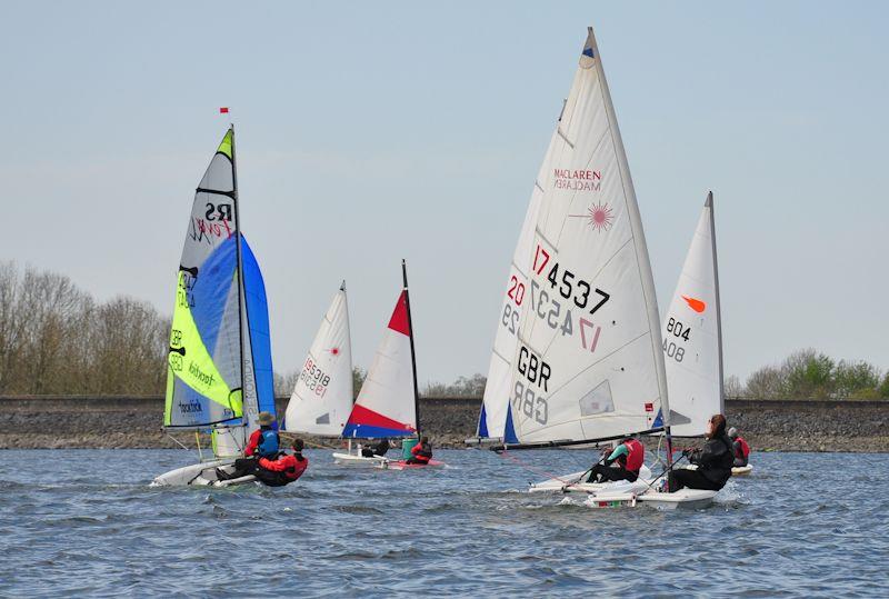 Derbyshire Youth Sailing at Burton - photo © Helen Lancashire