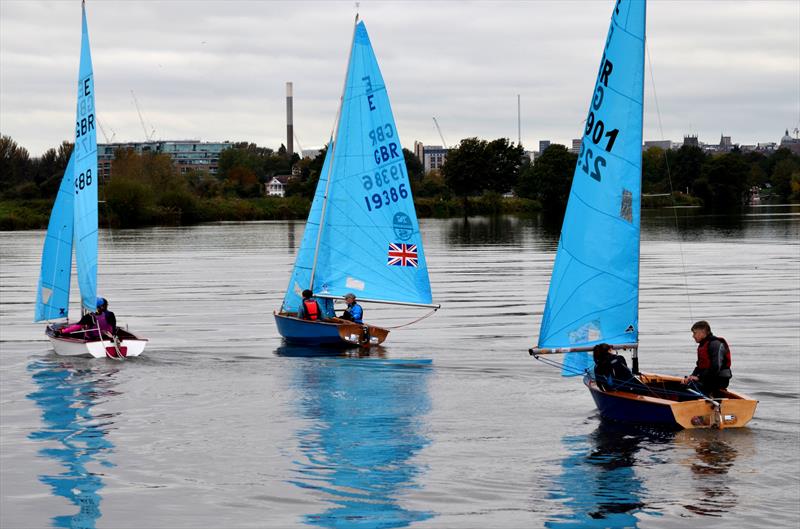 Third race final lap at the Nottingham Enterprise Open - photo © Ken Hemsell