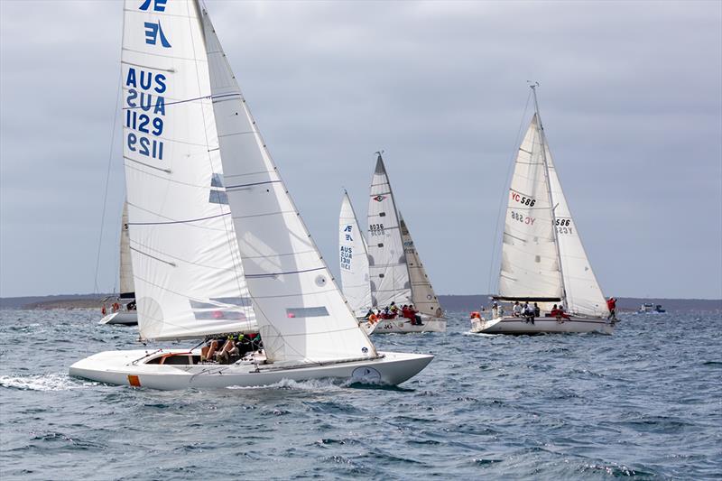 adelaide to port lincoln yacht race