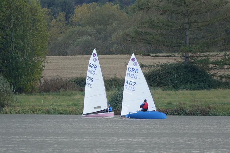 Tim Laws (407) takes on Steve Cockerill (399) in the last race of the Europe Inlands at Haversham - photo © Sue Johnson