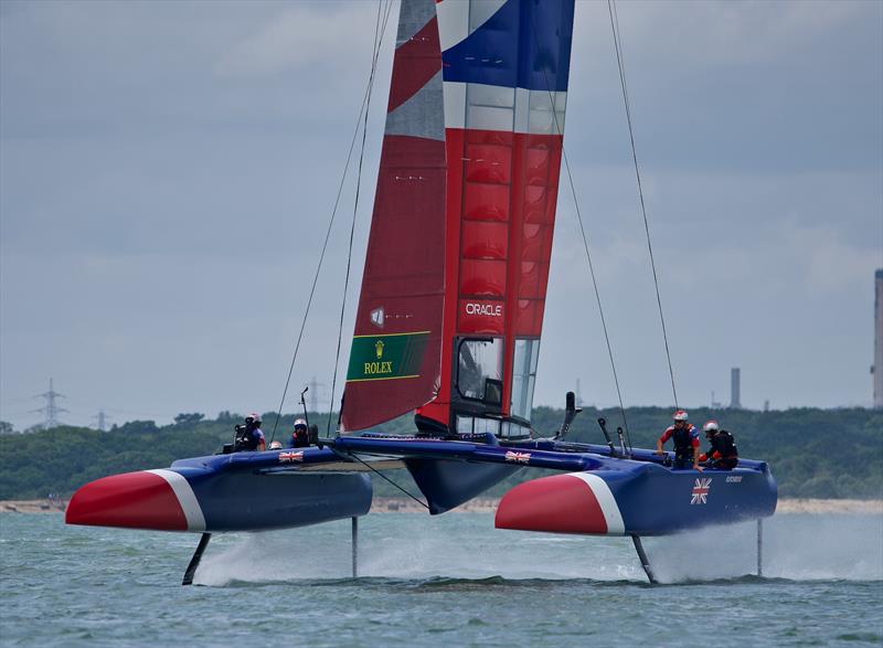 The teams practice in the Solent ahead of the Cowes SailGP event - photo © Tom Hicks / www.solentaction.com