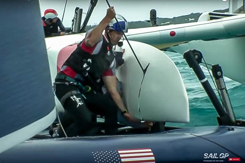 sailboat racing collisions