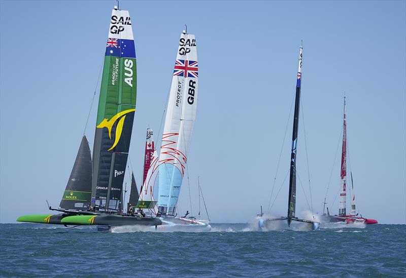 The fleet in action on Race Day 1 of the T-Mobile United States Sail Grand Prix | Chicago at Navy Pier, Season 3 - photo © Bob Martin for SailGP