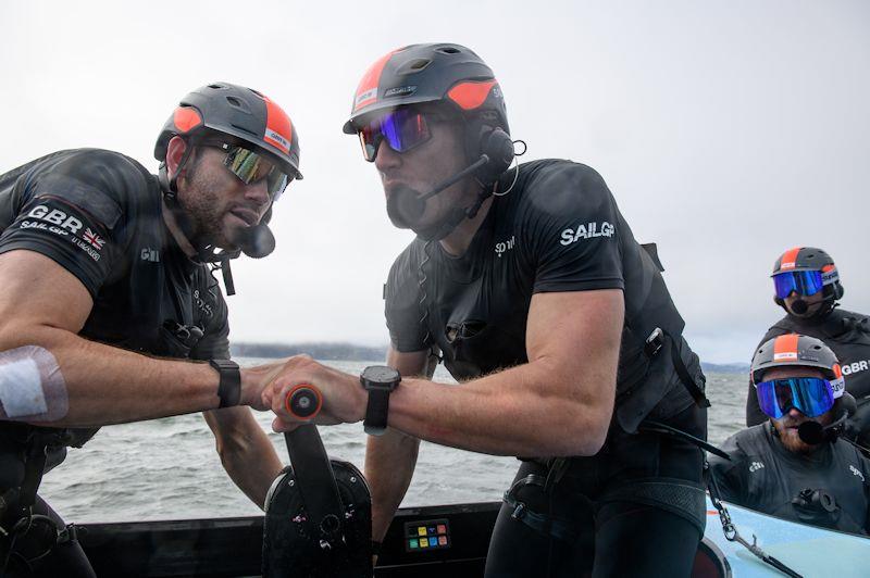 Matt Gotrel and Neil Hunter, grinders of Great Britain SailGP Team, in their usual position on the handles of the F50 - photo © Ricardo Pinto for SailGP