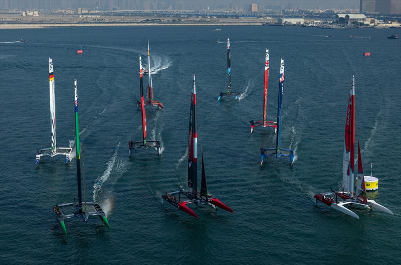 DUBAI SAILS INTO SEMIFINALS OF U.S. OPEN; VALIENTE ADVANCES TO  QUARTERFINALS