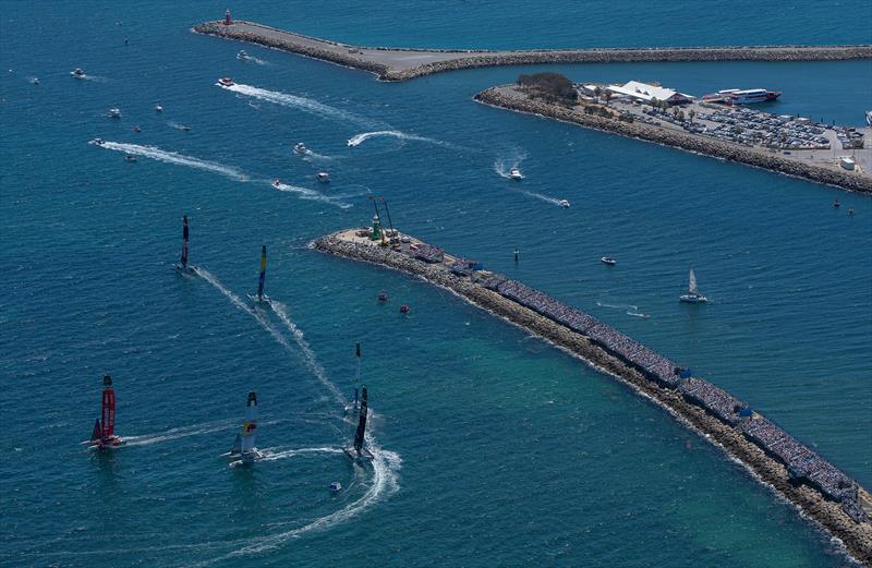 Full house - Oracle Perth Sail Grand Prix - Event 1, Day 1, Season 6 - January 17, 2026 - photo © Jason Ludlow/ SailGP