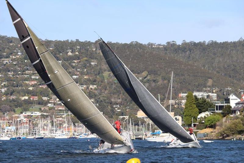 Farr 40s powering to windward in 15 knots today - photo © Peter Watson