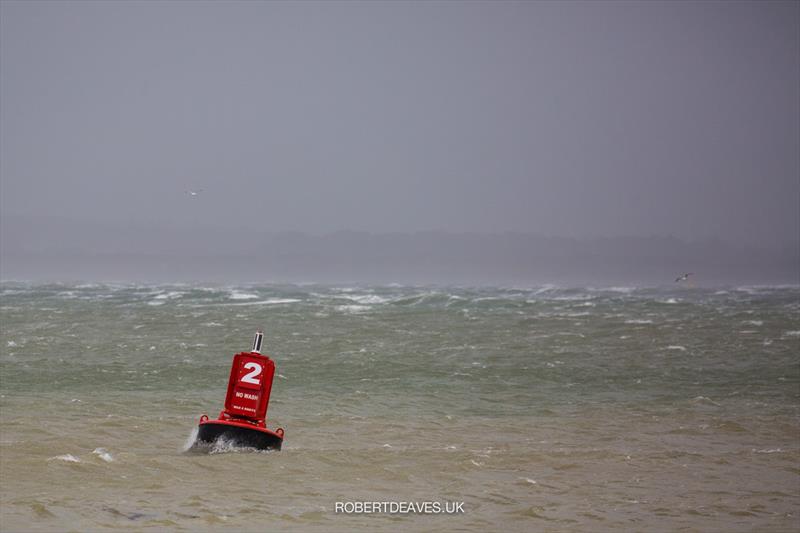 The Solent on Friday - photo © Robert Deaves / www.robertdeaves.uk