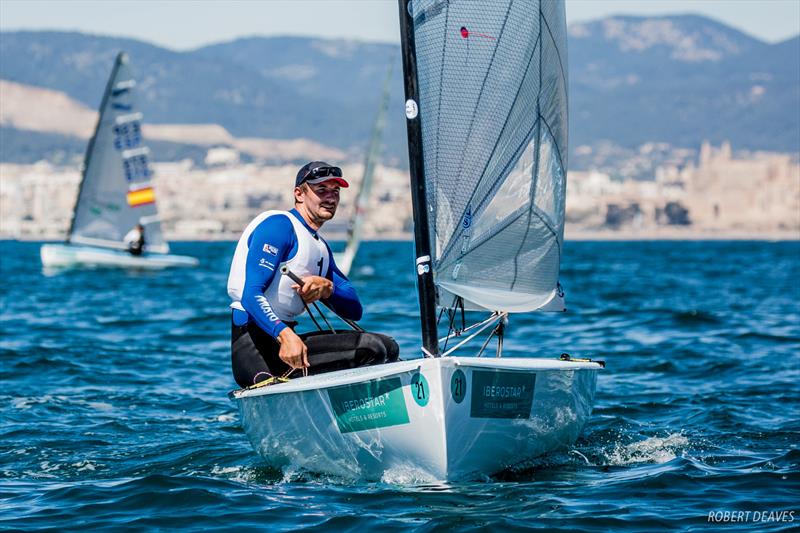 Giles Scott on day 4 of the Trofeo Princesa Sofía Iberostar photo copyright Robert Deaves taken at  and featuring the Finn class