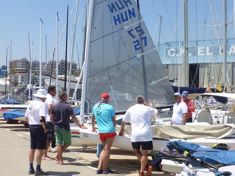 Another rig discussion - 2018 Finn Masters Worlds, El Balis, May 2018 photo copyright Gus Miller taken at Club Nautico El Balis and featuring the Finn class