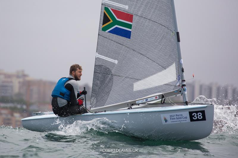 Finn Gold Cup - Leo Davis, RSA photo copyright Robert Deaves taken at Vilamoura Sailing and featuring the Finn class