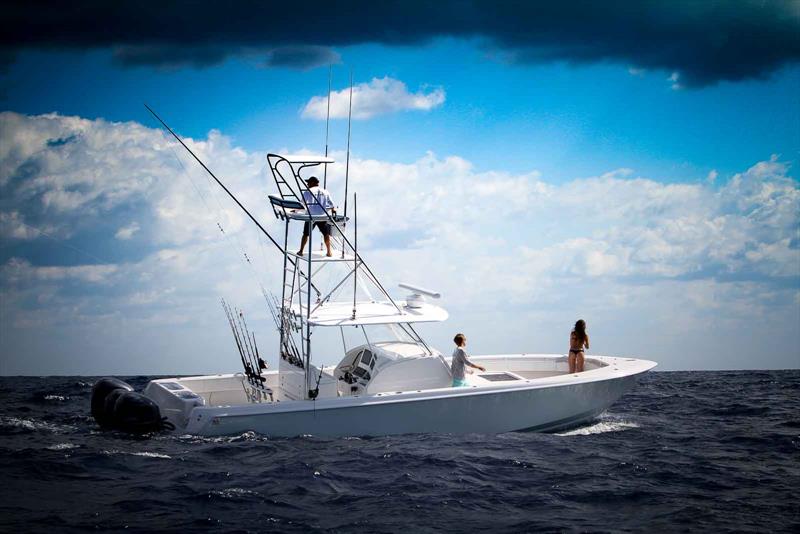 Contender 39 Fisharound - photo © Boat Monster