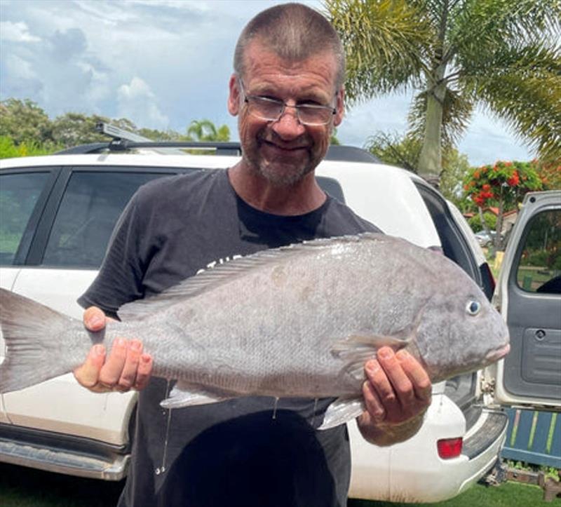 Big blackall have been regular captures this summer. Here is Darrin with a 74cm model that went 10lb - photo © Fisho's Tackle World