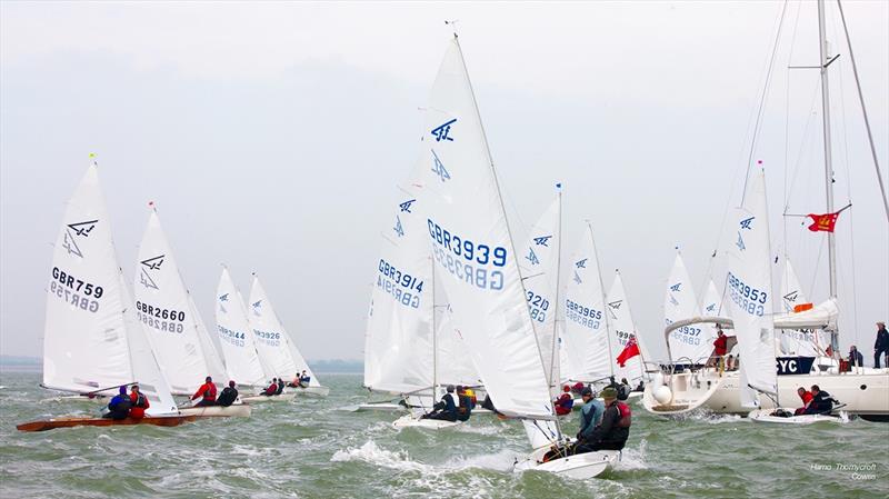 Flying Fifteens at Cowes photo copyright Hamo Thorneycroft taken at Cowes Corinthian Yacht Club and featuring the Flying Fifteen class
