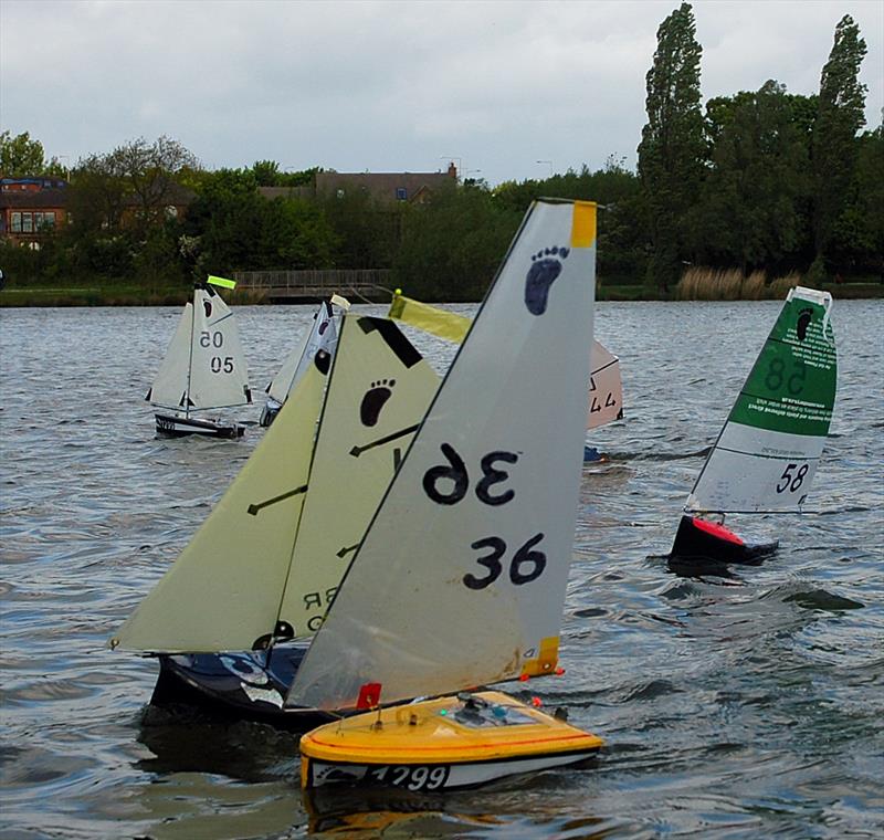 footy model yacht