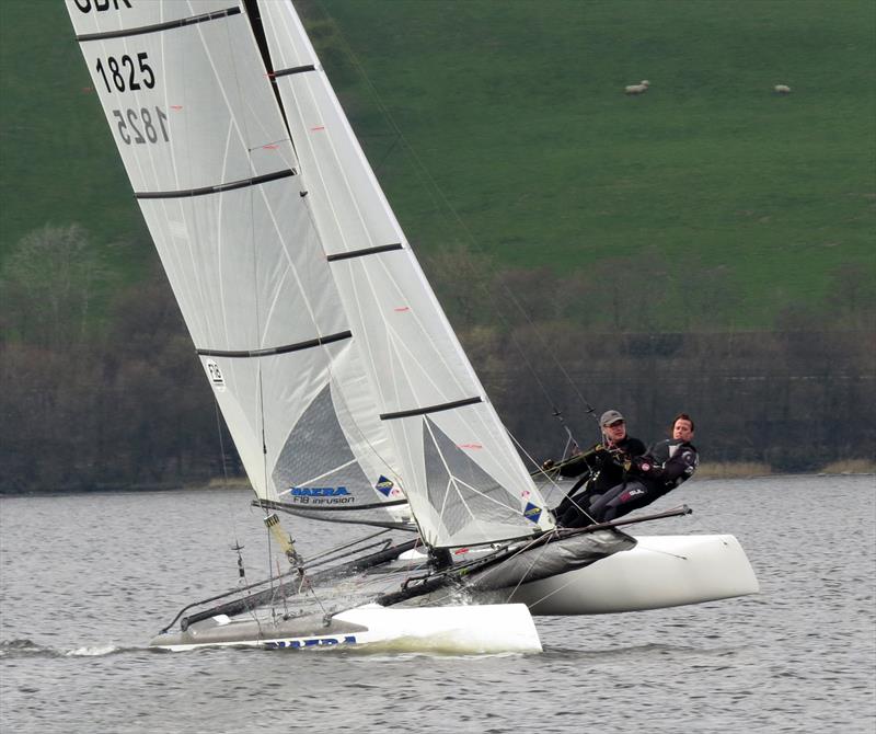 catamaran dinghy