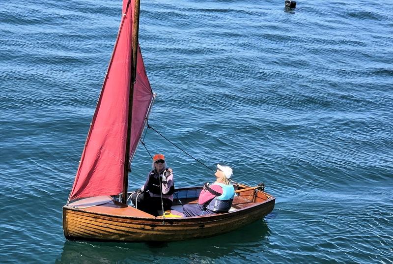 Albany with Gail Varian and Nicky Gray at parade of sail - Drumshanbo Gunpowder Gin Classic Boat Regatta - photo © Mark Delany