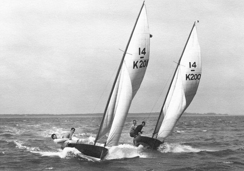 1929 Galler Prensi Kupası yarışında birinci ve ikinci olduktan sonra Cowes'ta bulunan 201 'Daring' ve 200 numaralı araçlar - fotoğraf © Vaughan