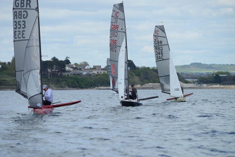 International Canoes at Castle Cove - photo © Rick Bowers