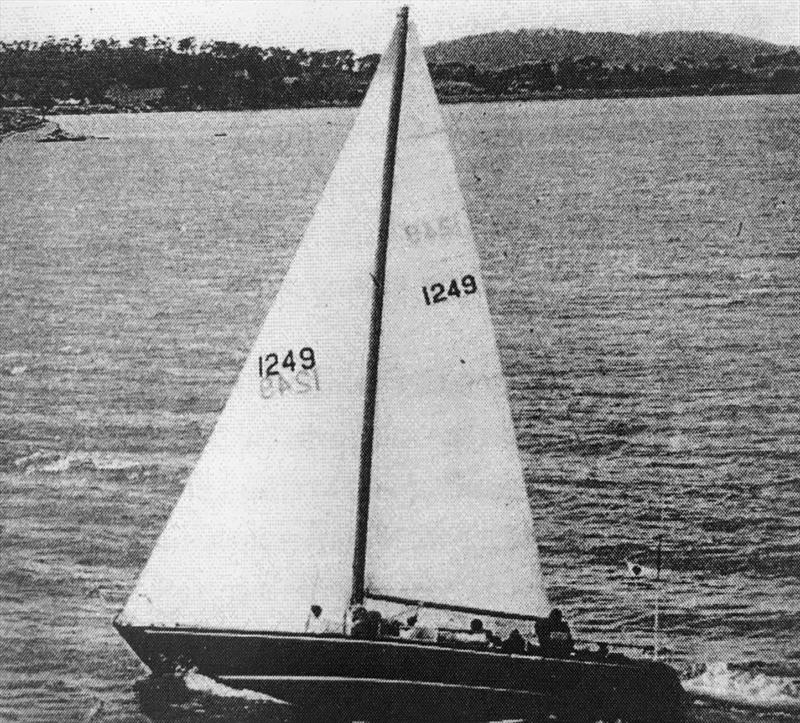 Runaway - John Lidgard - powers up the Derwent to be second placegetter - 1971 Sydney Hobart - photo © Lidgard archives