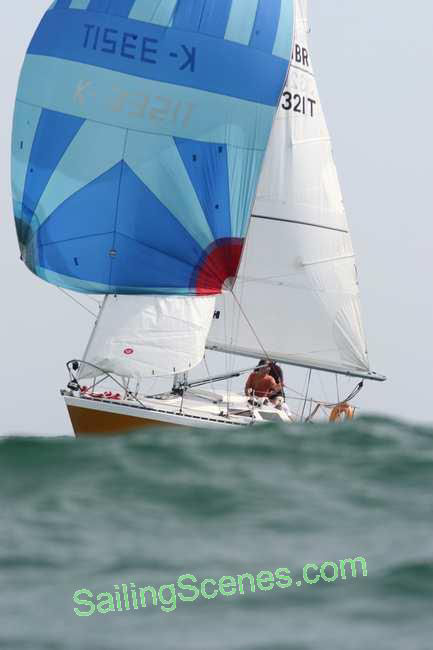 Action from the Lilliput Regatta photo copyright David Harding / www.sailingscenes.com taken at Lilliput Sailing Club and featuring the IRC class