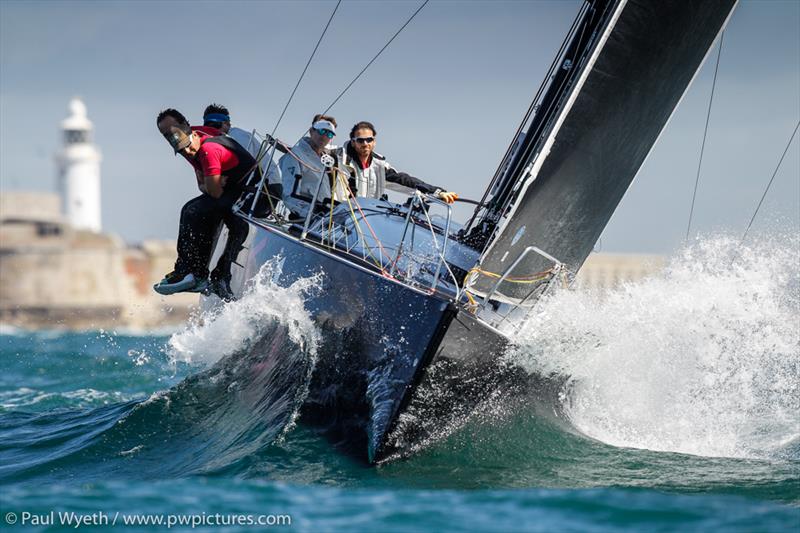 Happy Daize, J112, during RORC Race the Wight