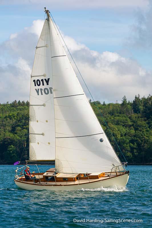 Cherete, winners of the Silver Gilt Roman Bowl in the 90th Round the Island Race - photo © David Harding / www.sailingscenes.com