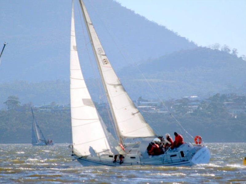 Mottle 33 Kindred Spirit won three of the four races for Division 3 in the DSS winter series photo copyright Peter Campbell taken at Derwent Sailing Squadron and featuring the IRC class