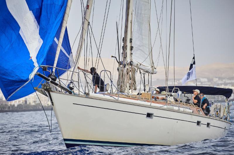 Closing the gap. In IRC Two, a bottle of rum is at stake between Steven Anderson, RORC Commodore on his cutter Gemervescence and Richard Palmer's Two Handed JPK 10.10 Jangada - photo © RORC / James Mitchell