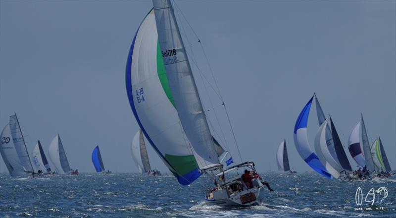 Brisbane to Gladstone Race photo copyright Mitchell Pearson / SurfSailKite taken at Queensland Cruising Yacht Club and featuring the IRC class