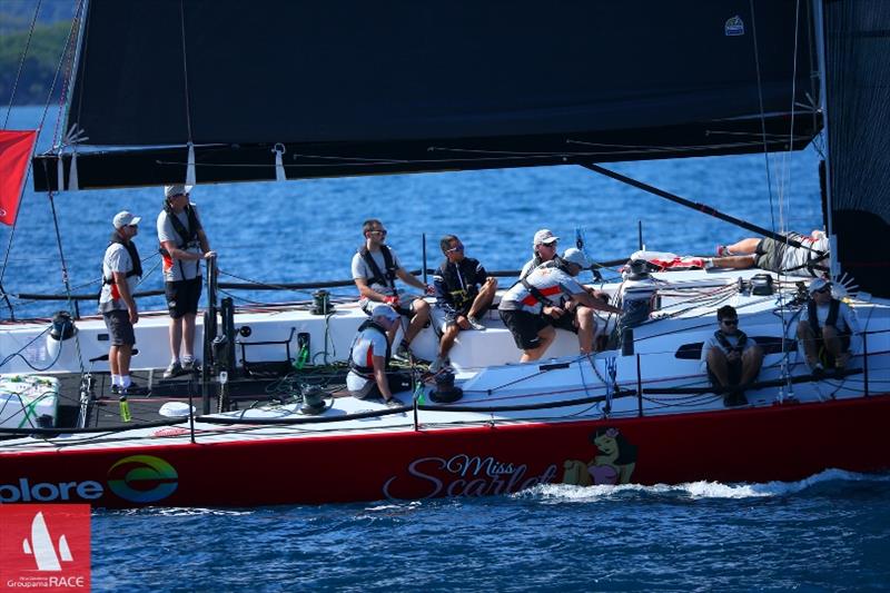 Miss Scarlet leads the fleet around the south point photo copyright Eye Sky taken at Cercle Nautique Calédonien and featuring the IRC class