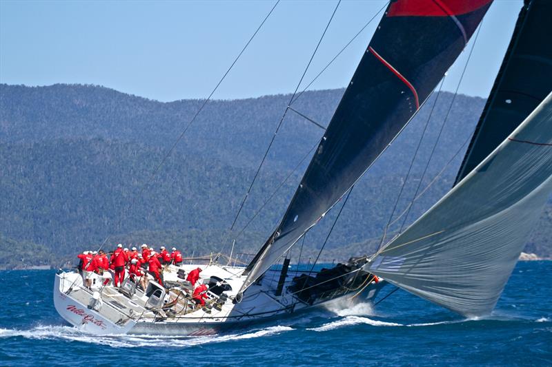 Wild Oats XI at 25 kts - Hamilton Island Race Week - Day 3 photo copyright Richard Gladwell taken at Hamilton Island Yacht Club and featuring the IRC class