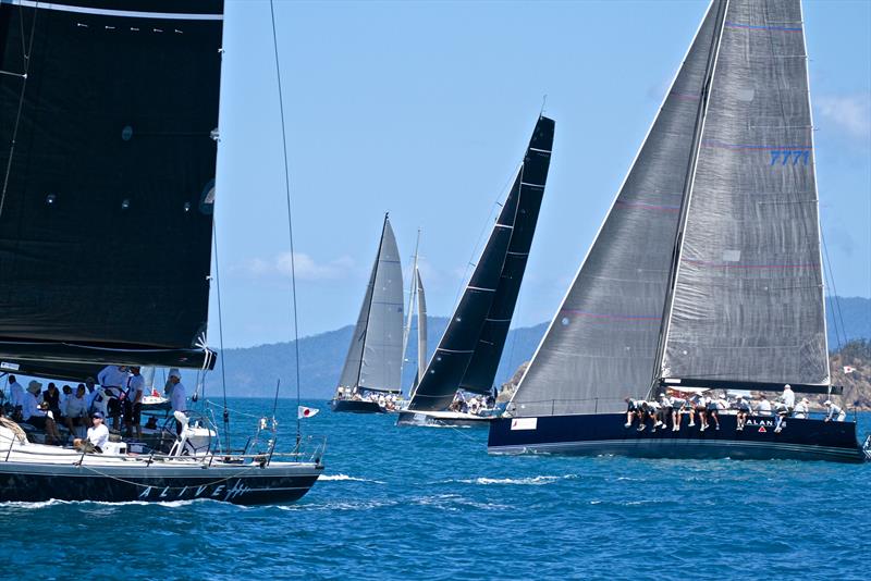 Division 1 - Start - Hamilton Island Race Week - Day 5 photo copyright Richard Gladwell taken at Hamilton Island Yacht Club and featuring the IRC class