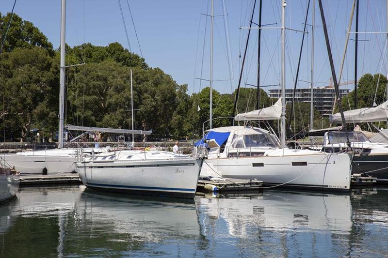 Reve (foreground) the lone mastless boat - 2018 Rolex Sydney Hobart Yacht Race photo copyright Hamish Hardy CYCA taken at Cruising Yacht Club of Australia and featuring the IRC class