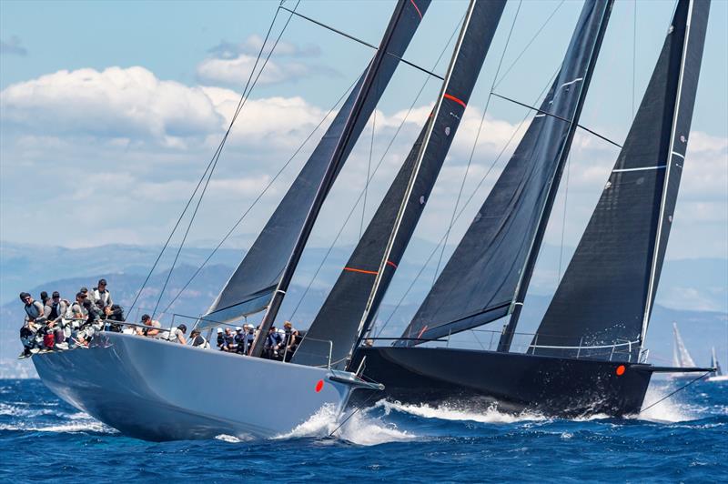 Alex Schaerer's Maxi 72 Caol Ila R jockeys with Sir Peter Ogden's 77ft Jethou. - Rolex Giraglia 2019 - photo © ROLEX / Studio Borlenghi