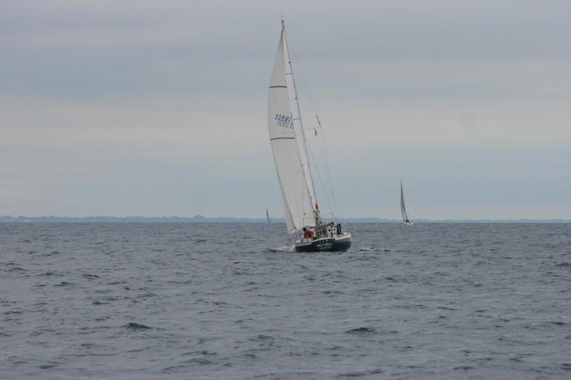 Headed to weather in the Lake Michigan Singlehanded Society's Q Race - photo © Image courtesy of Lake Michigan Singlehanded Society/Phil Bush