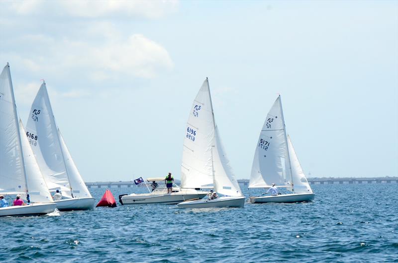 Flying Scot racecourse action - photo © Talbot Wilson