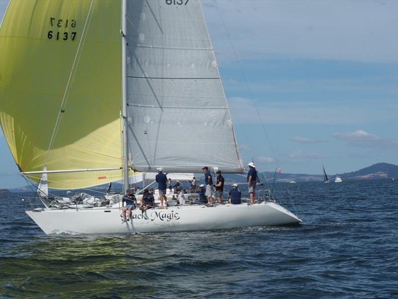 Bellerive Commodore Graham Mansfield's Black Magic photo copyright Jane Austin taken at Derwent Sailing Squadron and featuring the IRC class