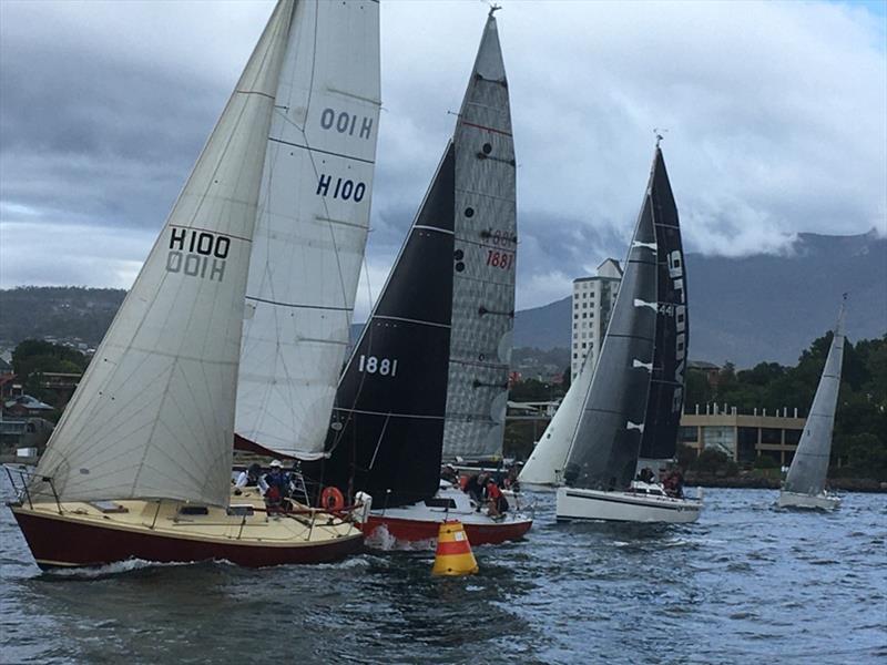 Lock on Wood Young One and Groove On the start line - Combined Clubs Summer Pennant Series 2020 - photo © Jane Austin