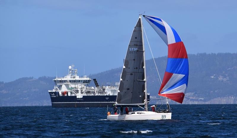 Ed Psaltis Midnight Rambler in a class of her own in the Banjo's Shoreline Crown Series Bellerive Regatta - photo © Jane Austin