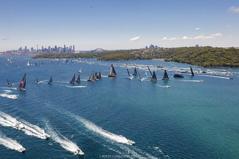 how fast do the sydney to hobart yachts go