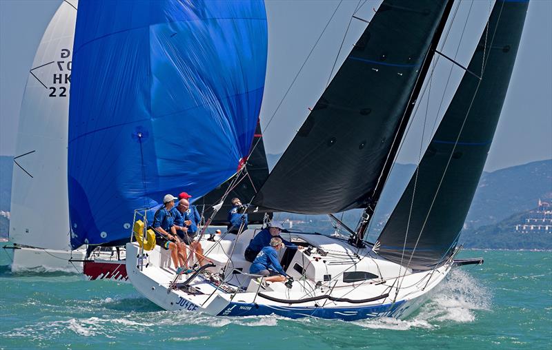 Andrew Pidden's J-99 Juice - Rolex China Sea Race photo copyright RHKYC / Guy Nowell taken at Royal Hong Kong Yacht Club and featuring the IRC class