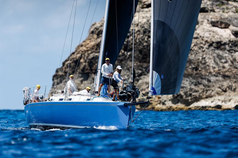 Overall winners of the Peters & May Round Antigua Race - Geoff Manchester's J/133 Vamoose (USA) photo copyright Paul Wyeth / www.pwpictures.com taken at Antigua Yacht Club and featuring the IRC class