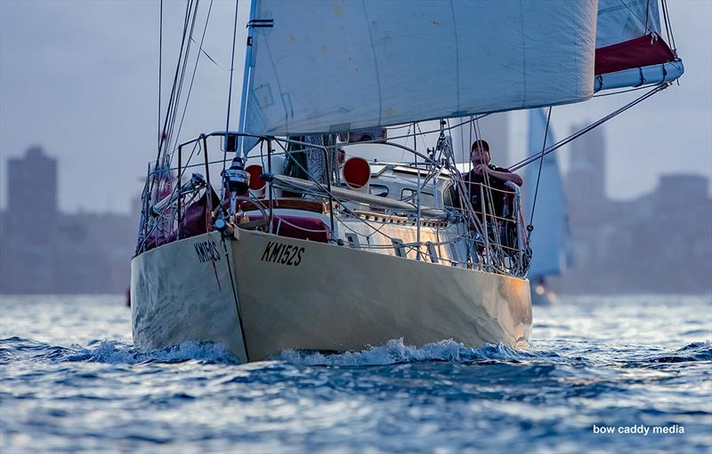 Sylph nears South Head - photo © Bow Caddy Media