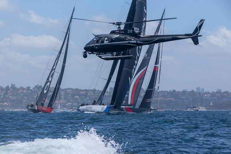 sydney to hobart yacht race leaders