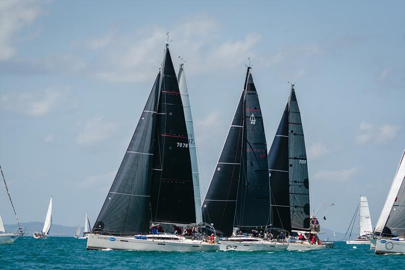 SeaLink Island Race Week Day 4 Perfect day for Round the
