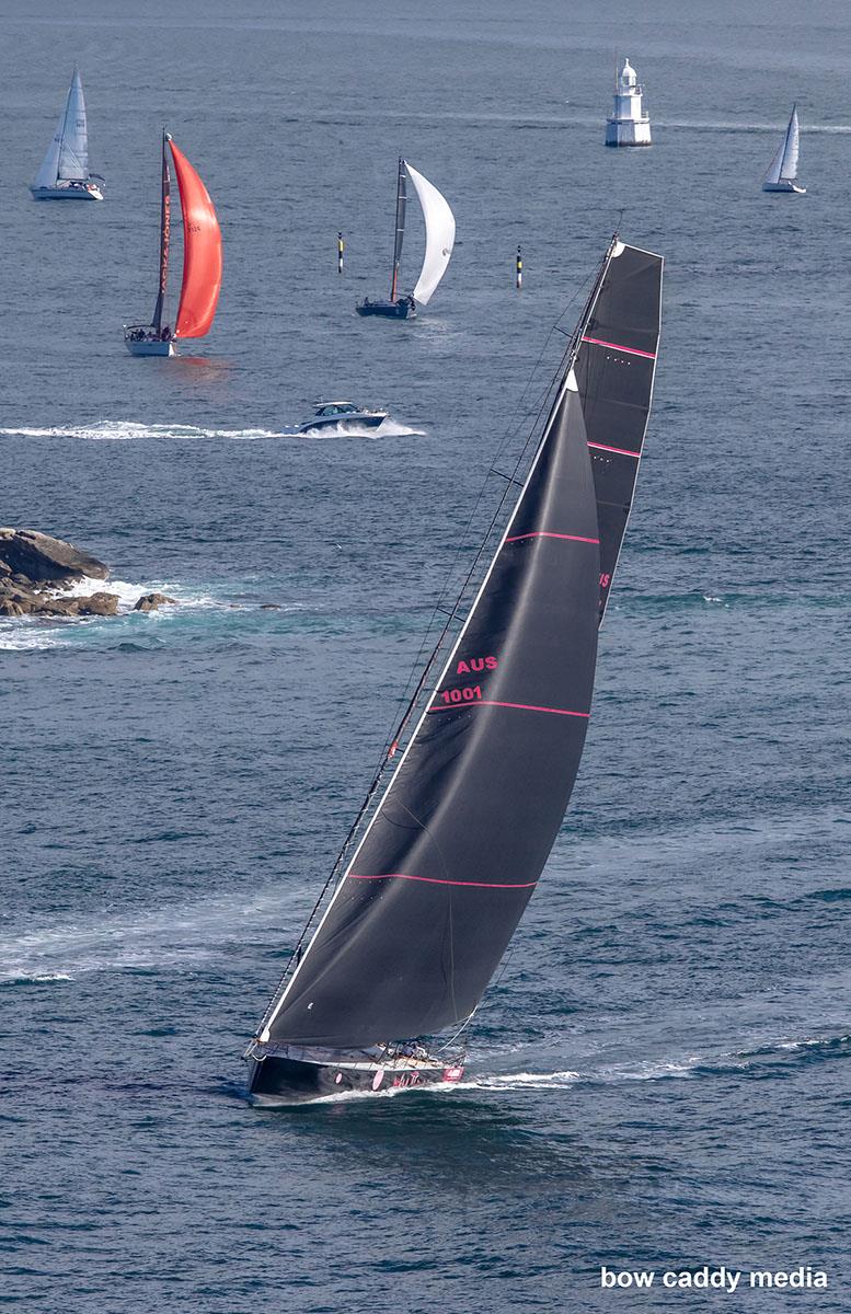 Wild Thing 100 with Llama II and Pacman in the background - photo © Bow Caddy Media