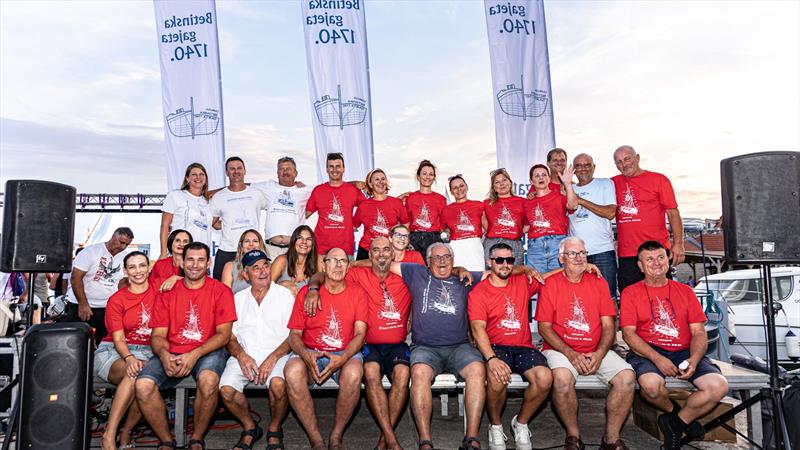 A proud community: members of the Betina Gajeta Association and volunteers behind the regatta - photo © Hrvoje Duvancic / regate.com.hr