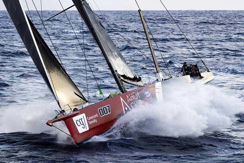 What goes up... - photo © Rolex / Andrea Francolini